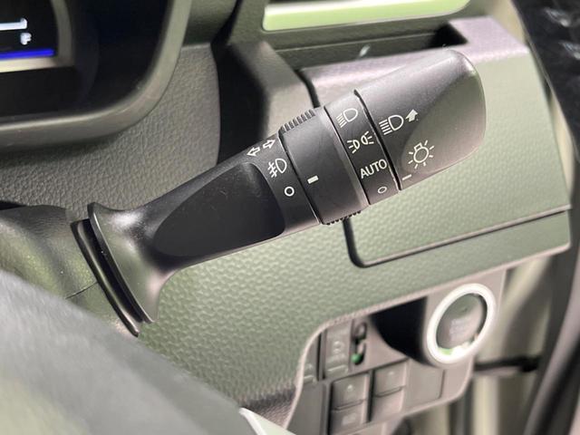 ルーミー カスタムG-T ターボ 禁煙車 衝突軽減装置 純正ナビ バックカメラ 両側電動スライドドア 純正15インチアルミホイール クルーズコントロール オートマチックハイビーム クリアランスソナー ドライブレコーダー ETC(29枚目)