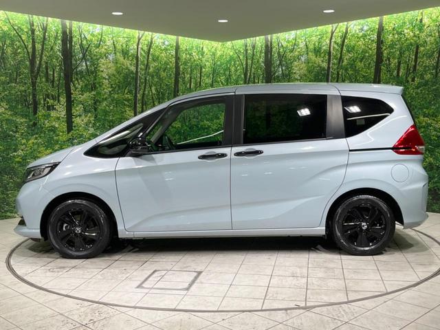 フリードハイブリッド ハイブリッド・Gブラックスタイル 禁煙車 両側電動ドア 純正ナビ バックカメラ 衝突軽減装置 レーダークルーズ コーナーセンサー スマートキー LEDヘッド ETC オートハイビーム 車線逸脱警報 ドラレコ(44枚目)