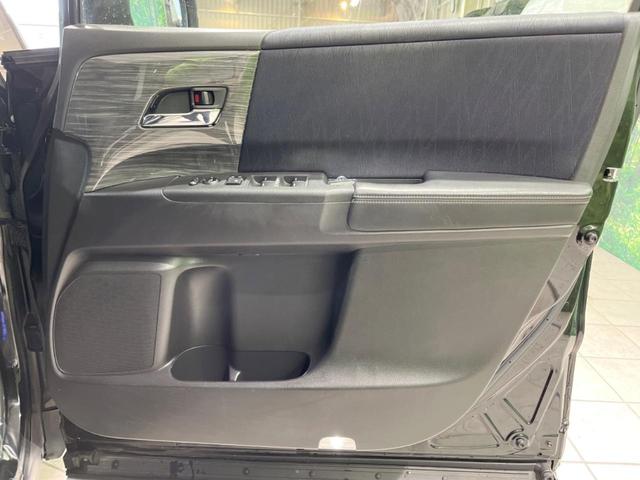 オデッセイ アブソルート・20thアニバーサリーパッケージ 禁煙車 純正8型ナビ 両側電動ドア 後席モニター 衝突被害軽減 レーダークルーズ バックカメラ ドラレコ LEDヘッド ハーフレザーシート パワーシート Bluetooth接続 スマートキー ETC(43枚目)