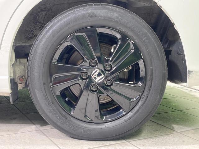 フリード+ハイブリッド ハイブリッドGブラックスタイル 両側電動スライド 純正8型ナビ バックカメラ 衝突被害軽減装置 レーダークルーズ 禁煙車 ドラレコ シートヒーター レーンアシスト LEDヘッド ETC 純正15インチアルミホイール オートライト(46枚目)