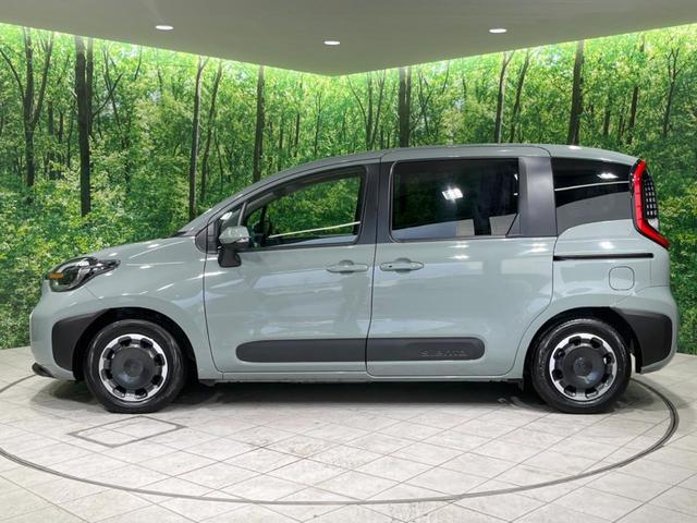 シエンタ ハイブリッドZ 禁煙車 10.5型ディスプレイオーディオ 両側電動ドア 全周囲カメラ 衝突軽減装置 ブラインドスポットモニター レーダークルーズ コーナーセンサー LEDヘッド オートハイビーム ETC ドラレコ(45枚目)