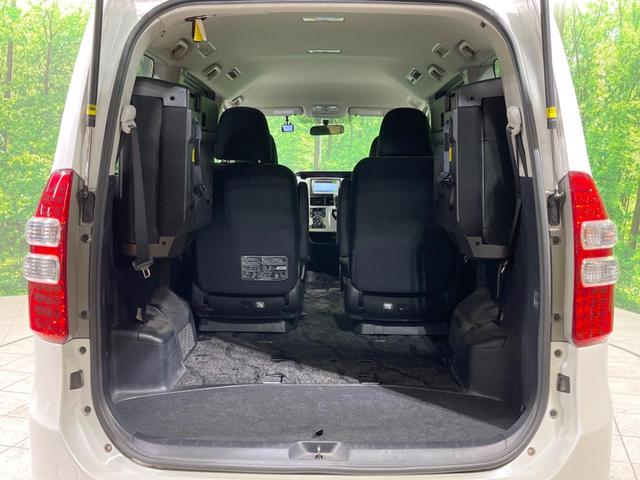 ノア X スペシャルエディション 禁煙車 純正ナビ 両側電動スライドドア バックカメラ ETC ドラレコ HIDヘッドランプ オートライト スマートキー 地デジ オートエアコン 電動格納ミラー CD再生 ドアバイザー(11枚目)