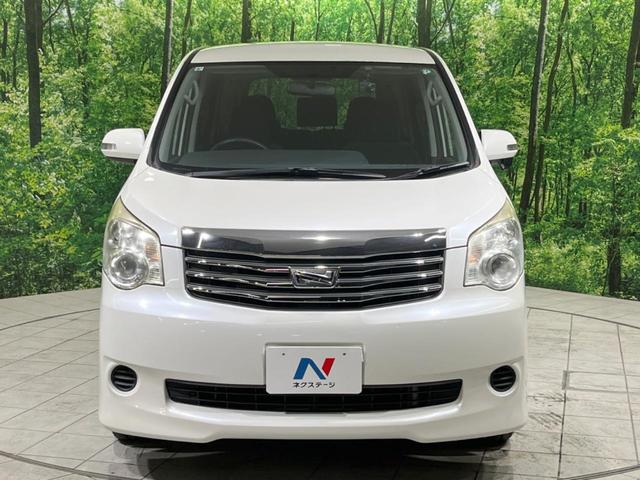 ノア X スペシャルエディション 禁煙車 純正ナビ 両側電動スライドドア バックカメラ ETC ドラレコ HIDヘッドランプ オートライト スマートキー 地デジ オートエアコン 電動格納ミラー CD再生 ドアバイザー(15枚目)