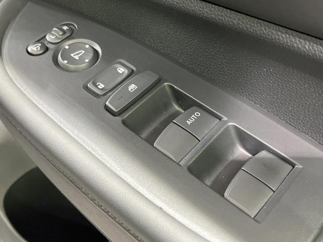 WR-V Z ブラックスタイル 禁煙車 衝突軽減装置 純正9型ナビ レーダークルーズ バックカメラ ハーフレザーシート コーナーセンサー LEDヘッド オートハイビーム 純正17インチアルミ 車線逸脱警報 ビルトインETC ドラレコ(40枚目)