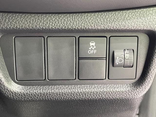 WR-V Z ブラックスタイル 禁煙車 衝突軽減装置 純正9型ナビ レーダークルーズ バックカメラ ハーフレザーシート コーナーセンサー LEDヘッド オートハイビーム 純正17インチアルミ 車線逸脱警報 ビルトインETC ドラレコ(41枚目)