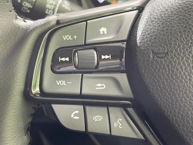 WR-V Z ブラックスタイル 禁煙車 衝突軽減装置 純正9型ナビ レーダークルーズ バックカメラ ハーフレザーシート コーナーセンサー LEDヘッド オートハイビーム 純正17インチアルミ 車線逸脱警報 ビルトインETC ドラレコ(43枚目)