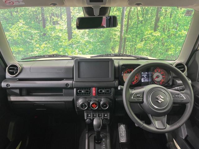ジムニー ＸＣ　禁煙車　４ＷＤ　ターボ　衝突軽減装置　コーナーセンサー　クルコン　オートハイビーム＆ＬＥＤヘッド　車線逸脱警報　オートエアコン　純正１６インチアルミ　スマートキー　アイドリングストップ（2枚目）