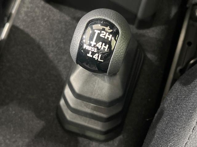 ジムニー ＸＣ　禁煙車　４ＷＤ　ターボ　衝突軽減装置　コーナーセンサー　クルコン　オートハイビーム＆ＬＥＤヘッド　車線逸脱警報　オートエアコン　純正１６インチアルミ　スマートキー　アイドリングストップ（6枚目）