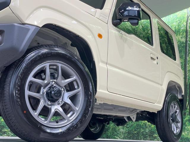 ジムニー ＸＣ　禁煙車　４ＷＤ　ターボ　衝突軽減装置　コーナーセンサー　クルコン　オートハイビーム＆ＬＥＤヘッド　車線逸脱警報　オートエアコン　純正１６インチアルミ　スマートキー　アイドリングストップ（13枚目）