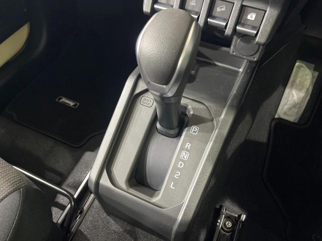 ジムニー ＸＣ　禁煙車　４ＷＤ　ターボ　衝突軽減装置　コーナーセンサー　クルコン　オートハイビーム＆ＬＥＤヘッド　車線逸脱警報　オートエアコン　純正１６インチアルミ　スマートキー　アイドリングストップ（23枚目）