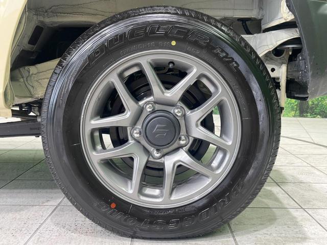 ジムニー ＸＣ　禁煙車　４ＷＤ　ターボ　衝突軽減装置　コーナーセンサー　クルコン　オートハイビーム＆ＬＥＤヘッド　車線逸脱警報　オートエアコン　純正１６インチアルミ　スマートキー　アイドリングストップ（45枚目）