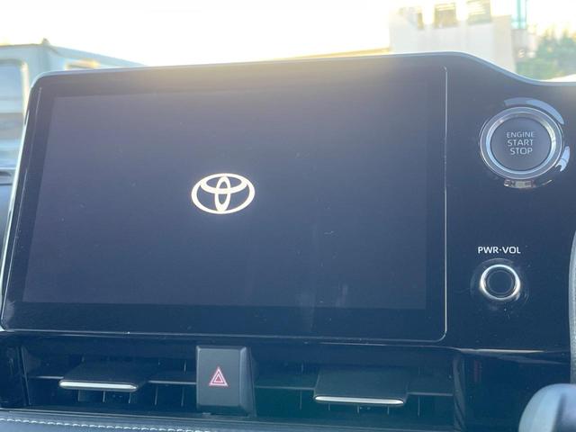 【１０．５インチナビ】高級感とインパクトのある大画面ナビを装備。各種オーディオ操作はもちろん、スマホ連携もできる利便性の高いナビです♪