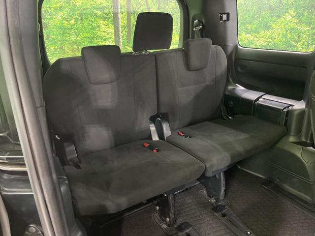 ３列目シートはもちろん状態良好☆大人でもゆったりと座って頂けますので、大人数でのお出かけもラクラクです♪ご家族で、気の知れた仲間で、ドライブに行くのが楽しみですね♪