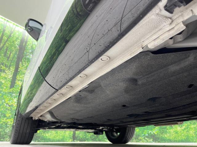 ヴェゼル ｅ：ＨＥＶ　Ｚ　禁煙車　ＳＤナビ　衝突軽減　レーダークルーズ　パワーバックドア　バックカメラ　Ｂｌｕｅｔｏｏｔｈ　ＥＴＣ２．０　ＬＥＤヘッドランプ＆フォグ　オートハイビーム　前席シートヒーター　ステアリングヒーター（22枚目）