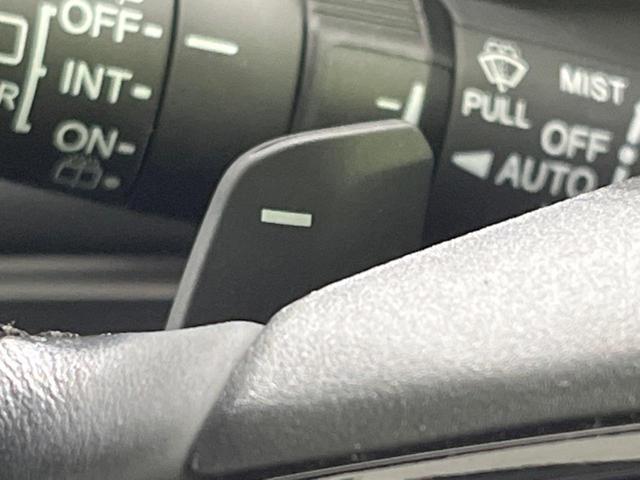 ヴェゼル ｅ：ＨＥＶ　Ｚ　禁煙車　ＳＤナビ　衝突軽減　レーダークルーズ　パワーバックドア　バックカメラ　Ｂｌｕｅｔｏｏｔｈ　ＥＴＣ２．０　ＬＥＤヘッドランプ＆フォグ　オートハイビーム　前席シートヒーター　ステアリングヒーター（56枚目）