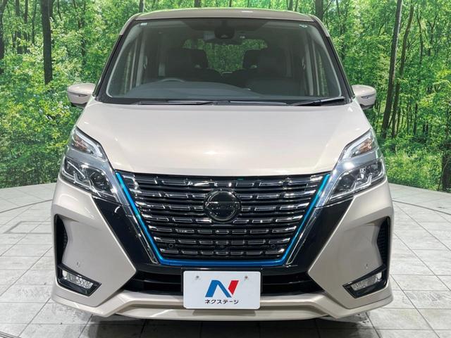 セレナ ｅ－パワー　ハイウェイスターＶ　禁煙車　純正１０型ナビ　後席モニター　全周囲カメラ　両側電動ドア　プロパイロット　ブラインドスポットモニター　デジタルインナーミラー　レーンアシスト　オートライト＆ＬＥＤヘッド　スマートキー　ＥＴＣ（14枚目）