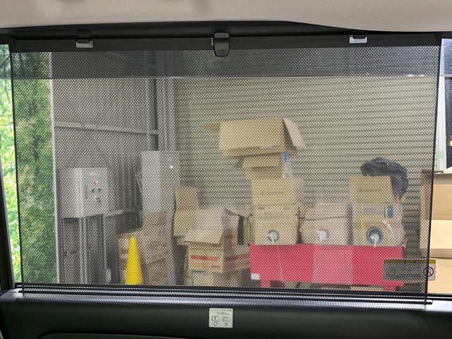 セレナ ｅ－パワー　ハイウェイスターＶ　禁煙車　純正１０型ナビ　後席モニター　全周囲カメラ　両側電動ドア　プロパイロット　ブラインドスポットモニター　デジタルインナーミラー　レーンアシスト　オートライト＆ＬＥＤヘッド　スマートキー　ＥＴＣ（37枚目）