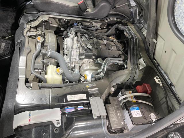 キャラバン ロング５０ｔｈアニバーサリー　１１型ＢＩＧ－Ｘ　電動スライドドア　全周囲カメラ　衝突軽減装置　禁煙車　デジタルインナーミラー　コーナーセンサー　ＬＥＤヘッド　オートハイビーム　純正１６インチアルミ　車線逸脱警報　ＥＴＣ　ドラレコ（18枚目）