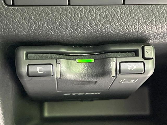 キャラバン ロング５０ｔｈアニバーサリー　１１型ＢＩＧ－Ｘ　電動スライドドア　全周囲カメラ　衝突軽減装置　禁煙車　デジタルインナーミラー　コーナーセンサー　ＬＥＤヘッド　オートハイビーム　純正１６インチアルミ　車線逸脱警報　ＥＴＣ　ドラレコ（40枚目）