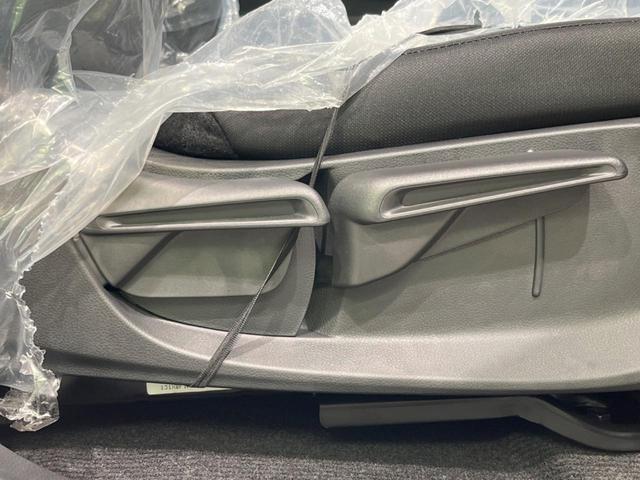 ＷＲ－Ｖ Ｘ　登録済未使用車　純正８型ナビ　衝突軽減装置　レーダークルーズ　コーナーセンサー　レーンアシスト　バックカメラ　ＬＥＤヘッド　オートハイビーム　パドルシフト　Ｂｌｕｅｔｏｏｔｈ　スマートキー（54枚目）