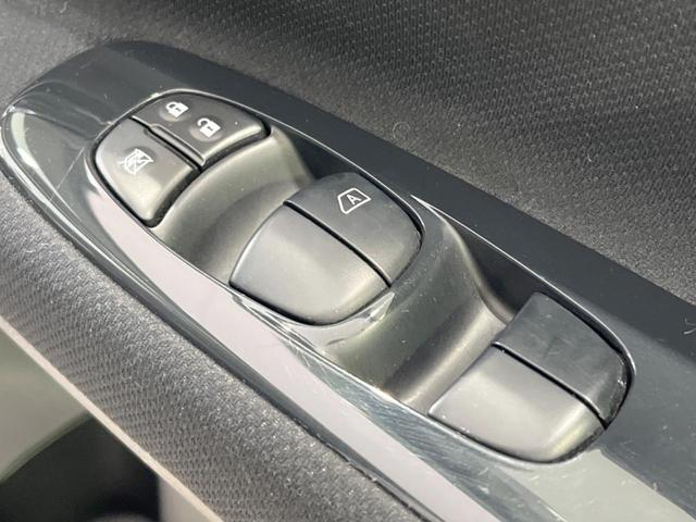 セレナ ハイウェイスター　Ｓ－ハイブリッド　エアロモード　両側電動ドア　純正ナビ　バックカメラ　禁煙車　スマートキー　ＨＩＤヘッド　ビルトインＥＴＣ　クルコン　純正１６インチＡＷ　オートライト　オートエアコン　リアエアコン　Ｂｌｕｅｔｏｏｔｈ　革巻きハンドル（33枚目）