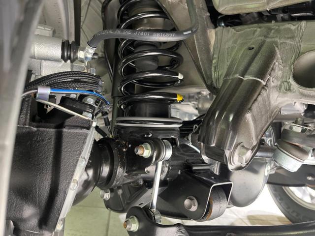 ジムニー XC 禁煙車 4WD ターボ 衝突軽減装置 コーナーセンサー スマートキー LEDヘッド クルコン 純正16インチアルミ オートハイビーム オートライト オートエアコン シートヒーター(21枚目)