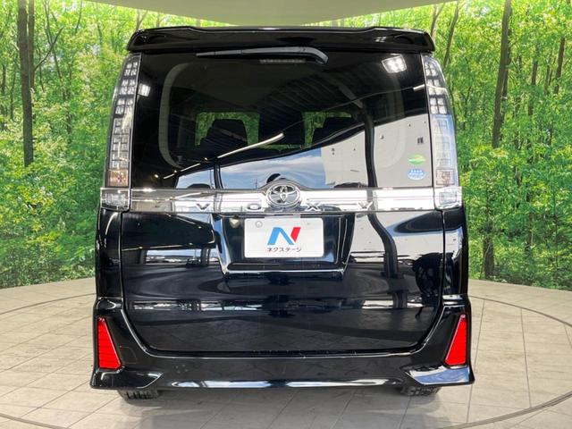 ヴォクシー ＺＳ　禁煙車　９型ＳＤナビ　両側電動ドア　バックカメラ　寒冷地仕様　スマートキー　ＥＴＣ　オートライト　ＬＥＤヘッド　デュアルエアコン　リアオートエアコン　Ｂｌｕｅｔｏｏｔｈ　１７インチアルミ（17枚目）