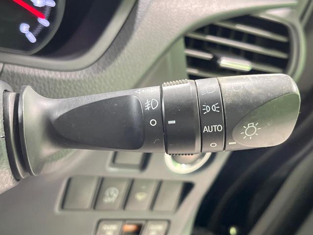 ヴォクシー ＺＳ　禁煙車　９型ＳＤナビ　両側電動ドア　バックカメラ　寒冷地仕様　スマートキー　ＥＴＣ　オートライト　ＬＥＤヘッド　デュアルエアコン　リアオートエアコン　Ｂｌｕｅｔｏｏｔｈ　１７インチアルミ（39枚目）