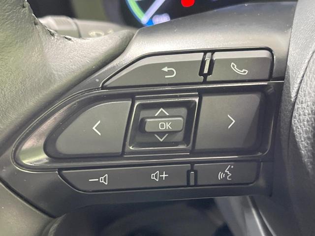 ヤリスクロス ハイブリッドＺ　禁煙車　純正８型ディスプレイオーディオ　全周囲カメラ　衝突軽減装置　レーダークルーズ　ブラインドスポットモニター　シートヒーター　ＬＥＤヘッド　電動リアゲート　純正１８インチアルミ　ＥＴＣ　スマートキ（41枚目）