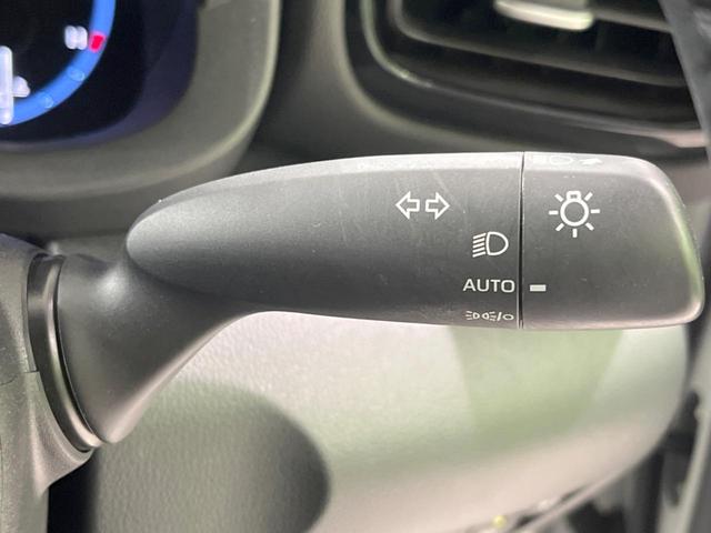 ヤリスクロス ハイブリッドＺ　禁煙車　純正８型ディスプレイオーディオ　全周囲カメラ　衝突軽減装置　レーダークルーズ　ブラインドスポットモニター　シートヒーター　ＬＥＤヘッド　電動リアゲート　純正１８インチアルミ　ＥＴＣ　スマートキ（45枚目）