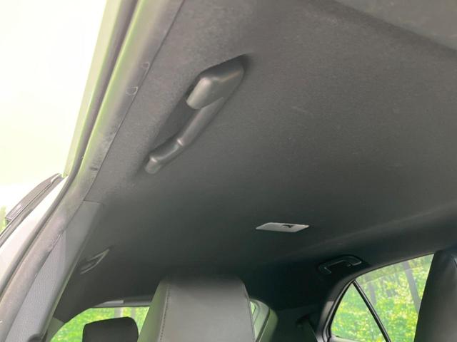 ヤリスクロス ハイブリッドＺ　禁煙車　純正８型ディスプレイオーディオ　全周囲カメラ　衝突軽減装置　レーダークルーズ　ブラインドスポットモニター　シートヒーター　ＬＥＤヘッド　電動リアゲート　純正１８インチアルミ　ＥＴＣ　スマートキ（50枚目）