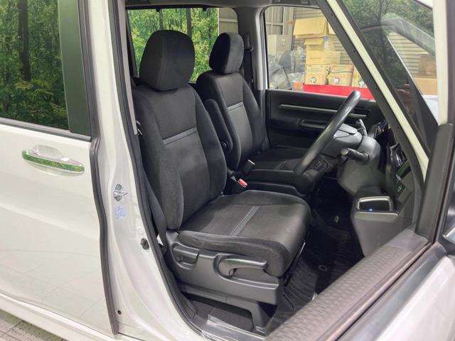 ステップワゴンスパーダ スパーダハイブリッド　Ｇ　ホンダセンシング　禁煙車　純正９型ナビ　両側電動ドア　後席モニター　衝突軽減装置　レーダークルーズ　バックカメラ　ＬＥＤヘッド＆フォグ　デュアルエアコン　純正１６インチアルミ　車線逸脱警報　ビルトインＥＴＣ（9枚目）