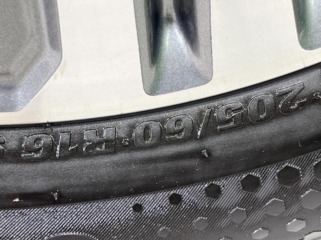 ステップワゴンスパーダ スパーダハイブリッド　Ｇ　ホンダセンシング　禁煙車　純正９型ナビ　両側電動ドア　後席モニター　衝突軽減装置　レーダークルーズ　バックカメラ　ＬＥＤヘッド＆フォグ　デュアルエアコン　純正１６インチアルミ　車線逸脱警報　ビルトインＥＴＣ（61枚目）