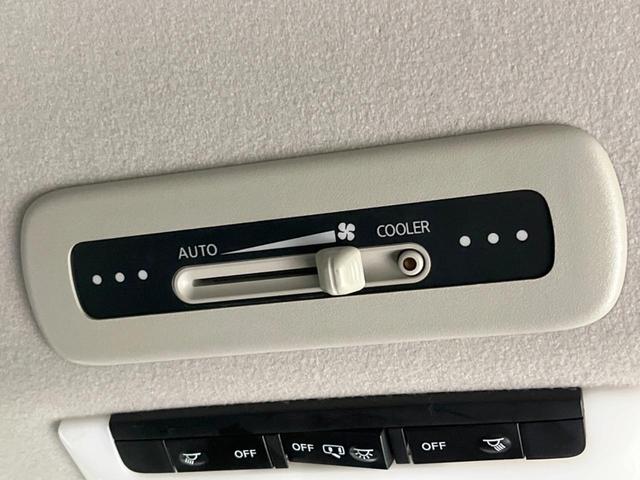 セレナ ハイウェイスターＶ　両側電動ドア　バックカメラ　衝突軽減装置　プロパイロット　禁煙車　ドラレコ　コーナーセンサー　スマートキー　ＬＥＤヘッド　ＥＴＣ　純正１６インチＡＷ　後方車輛検知装置　純正ディスプレイオーディオ（43枚目）