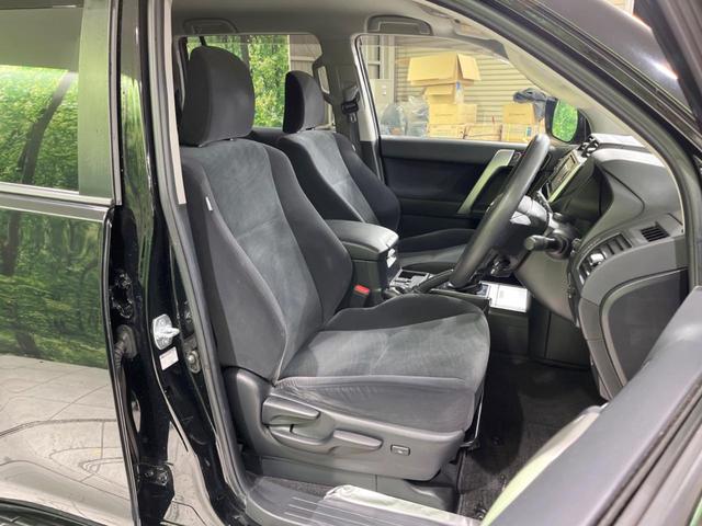 ランドクルーザープラド ＴＸ　４ＷＤ　純正ナビ　バックカメラ　衝突軽減装置　レーダークルーズ　コーナーセンサー　車線逸脱警報　ＬＥＤヘッド＆フォグ　オートハイビーム　バックカメラ　純正１７インチアルミ　ｂｌｕｅｔｏｏｔｈ　禁煙車（9枚目）