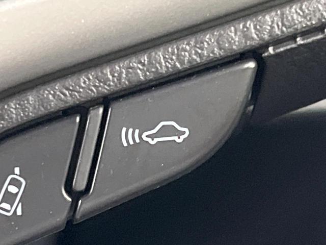 ランドクルーザープラド ＴＸ　４ＷＤ　純正ナビ　バックカメラ　衝突軽減装置　レーダークルーズ　コーナーセンサー　車線逸脱警報　ＬＥＤヘッド＆フォグ　オートハイビーム　バックカメラ　純正１７インチアルミ　ｂｌｕｅｔｏｏｔｈ　禁煙車（24枚目）