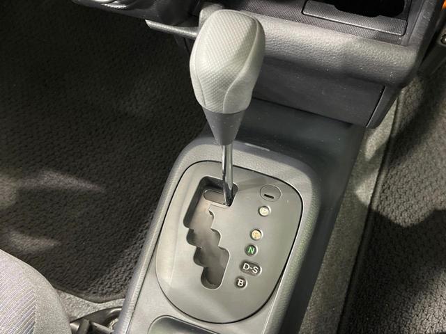 プロボックス DXコンフォート 禁煙車 衝突軽減装置 車線逸脱警報 オートハイビーム ドライブレコーダー ETC 先行車発進告知機能 衝突安全ボディ 盗難防止システム 横滑り防止装置 エアコン パワーウィンドウ パワーステアリング(27枚目)