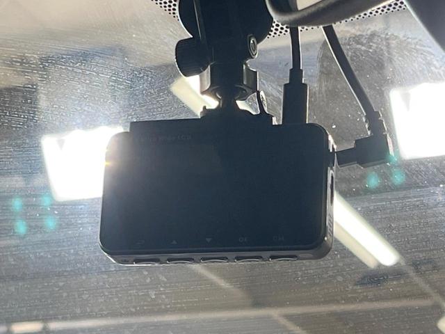 ヴォクシー Ｓ－Ｚ　禁煙車　純正１０型ナビ　両側電動ドア　レーダークルーズ　衝突軽減装置　レーンアシスト　コーナーセンサー　リアオートエアコン　シートヒーター　ドラレコ　ＥＴＣ　ＬＥＤヘッド　オートハイビーム（24枚目）