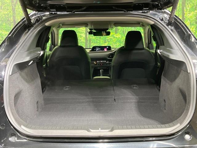ＣＸ－３０ ２０Ｓ　Ｌパッケージ　８．８型マツダコネクト　全周囲カメラ　衝突軽減装置　電動リアゲート　レーダークルーズ　パワーシート　レザーシート　シートヒーター　ブラインドスポットモニター　ＥＴＣ　ドラレコ　禁煙車　ＣＤ／ＤＶＤ（12枚目）