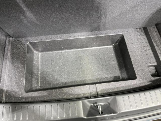 ＣＸ－３０ ２０Ｓ　Ｌパッケージ　８．８型マツダコネクト　全周囲カメラ　衝突軽減装置　電動リアゲート　レーダークルーズ　パワーシート　レザーシート　シートヒーター　ブラインドスポットモニター　ＥＴＣ　ドラレコ　禁煙車　ＣＤ／ＤＶＤ（63枚目）