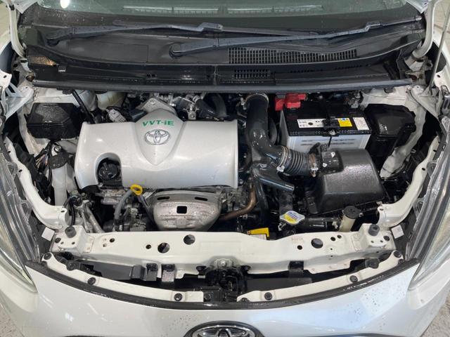 シエンタ Ｇ　両側電動ドア　純正ナビ　衝突軽減装置　バックカメラ　車線逸脱警報　ドラレコ　ＥＴＣ　ＬＥＤヘッド　オートハイビーム　フォグランプ　純正１５インチアルミ　アイドリングストップ　黒内装　禁煙車（19枚目）