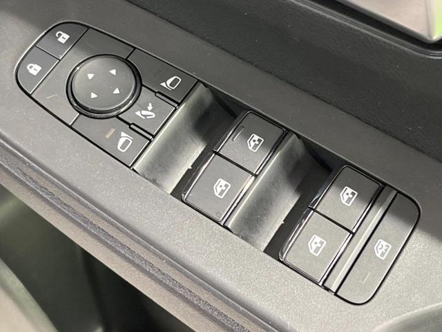 セレナ ハイウェイスターＶ　禁煙車　純正１２．３型ナビ　全周囲カメラ　プロパイロット　衝突軽減装置　両側電動ドア　リアオートエアコン　デジタルインナーミラー　ブラインドスポットモニター　ＥＴＣ２．０　スマートキー（30枚目）