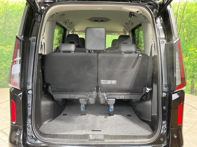 セレナ ハイウェイスターＶ　禁煙車　純正１２．３型ナビ　全周囲カメラ　プロパイロット　衝突軽減装置　両側電動ドア　リアオートエアコン　デジタルインナーミラー　ブラインドスポットモニター　ＥＴＣ２．０　スマートキー（61枚目）