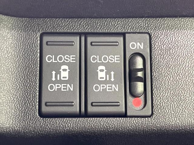 ステップワゴンスパーダ スパーダアドバンスパッケージβ　純正９型ナビ　両側電動ドア　後席モニター　衝突軽減装置　レーダークルーズ　禁煙車　スマートキー　ＬＥＤヘッド　ビルトインＥＴＣ　純正１６インチアルミ　車線逸脱警報　オートライト（6枚目）