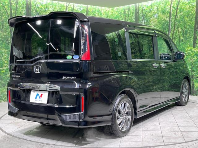 ステップワゴンスパーダ スパーダアドバンスパッケージβ　純正９型ナビ　両側電動ドア　後席モニター　衝突軽減装置　レーダークルーズ　禁煙車　スマートキー　ＬＥＤヘッド　ビルトインＥＴＣ　純正１６インチアルミ　車線逸脱警報　オートライト（21枚目）