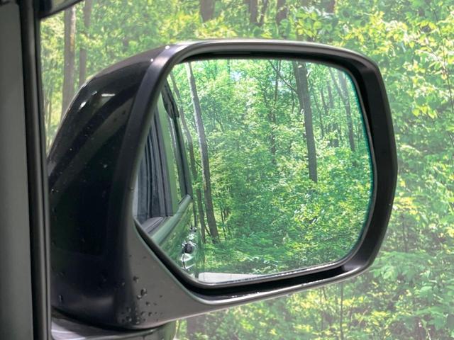 ステップワゴンスパーダ スパーダアドバンスパッケージβ　純正９型ナビ　両側電動ドア　後席モニター　衝突軽減装置　レーダークルーズ　禁煙車　スマートキー　ＬＥＤヘッド　ビルトインＥＴＣ　純正１６インチアルミ　車線逸脱警報　オートライト（42枚目）