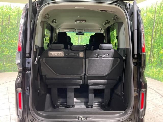 ステップワゴンスパーダ スパーダアドバンスパッケージβ　純正９型ナビ　両側電動ドア　後席モニター　衝突軽減装置　レーダークルーズ　禁煙車　スマートキー　ＬＥＤヘッド　ビルトインＥＴＣ　純正１６インチアルミ　車線逸脱警報　オートライト（51枚目）