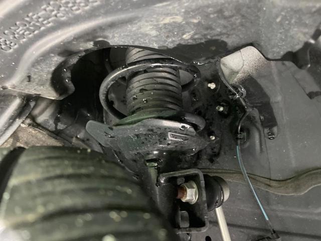 ライズ Ｚ　禁煙車　純正９型ディスプレイオーディオ　全周囲カメラ　衝突軽減装置　レーダークルーズ　シートヒーター　コーナーセンサー　電動パーキング　純正１７インチアルミ　スマートキー　ドラレコ（33枚目）