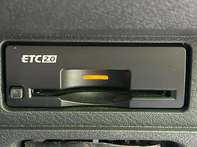 ノート Ｘ　禁煙車　純正９型ナビ　衝突軽減装置　全周囲カメラ　ブラインドスポットモニター　デジタルミラー　ＥＴＣ２．０　ドラレコ　置くだけ充電　コーナーセンサー　オートハイビーム　レーンキープ　スマートキー（7枚目）