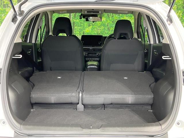 ノート Ｘ　禁煙車　純正９型ナビ　衝突軽減装置　全周囲カメラ　ブラインドスポットモニター　デジタルミラー　ＥＴＣ２．０　ドラレコ　置くだけ充電　コーナーセンサー　オートハイビーム　レーンキープ　スマートキー（10枚目）